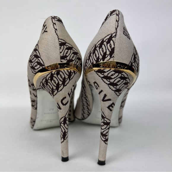 Givenchy Logo Printed Canvas Heel Pumps - Picture 4 of 10
